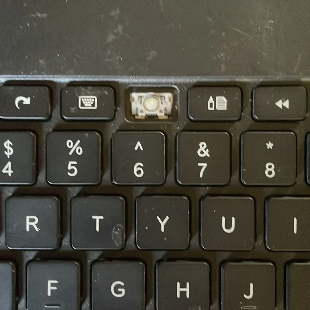 Zagg Bluetooth IPad keyboard